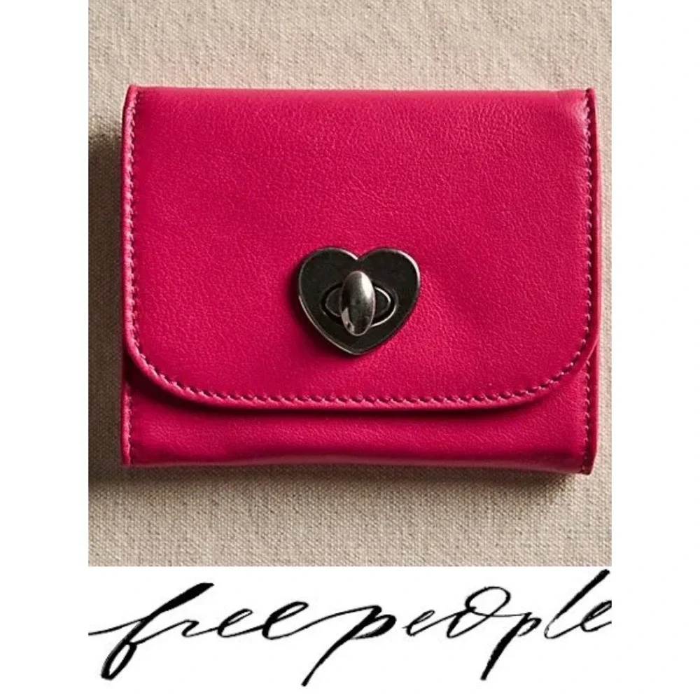 Free People Lock It Up Wallet Pink Heart Turn Lock Compact Card Holder NWT